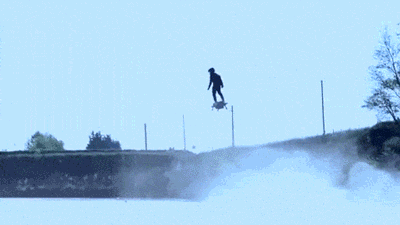 在光速進步中的科技水平進行對傳統理念的顛覆革命下，碳纖維將會像“老前輩”鋼鐵一樣得到廣泛的應用，走入千千萬萬平民百姓的家