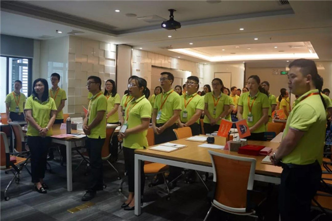 博皓司訓 : 簡單做人,用心做事,快樂生活