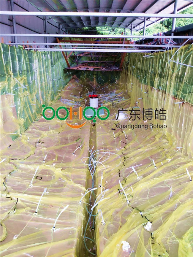 啟動真空設備，抽取體系中空氣，直至真空狀態