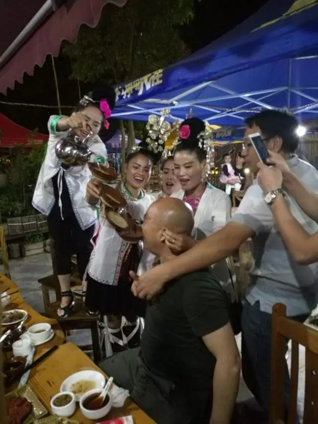 在侗鄉，有一種敬酒叫高山流水